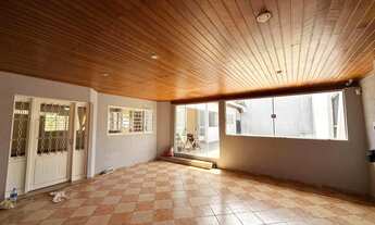 Imagem 3: Casa com 4 quartos, 1 suíte, 4 vagas, para alugar, 520 m² por R$ 6.300/mês - Jardim Coloni