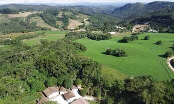 Imagem 3: Terreno Rural com 104.000m², água mineral e natureza em Bateias!