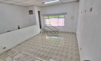 Imagem 3: Excelente casa comercial nos altos de 65 m² na Vila Carmosina, com salão amplo, 3 salas, f