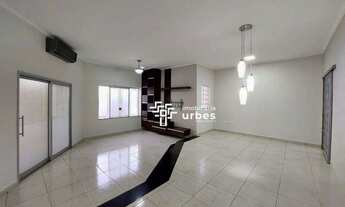 Imagem: Casa EXCELENTE com 3 dormitórios para alugar