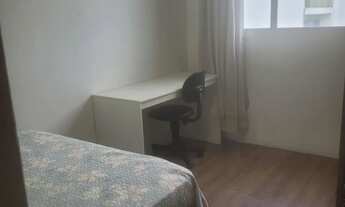 Imagem 3: Quarto CENTRO Fpolis p moça estudant curso pré- vest: Rua Felipe Schmidt- Centro - Floripa