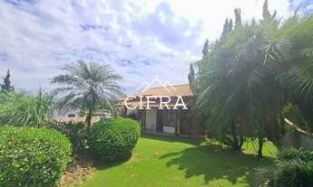 Imagem 7: Casa de Alvenaria - Venda - 300m2 - semi mobiliada - piscina - alto padrão - Avenida Colom