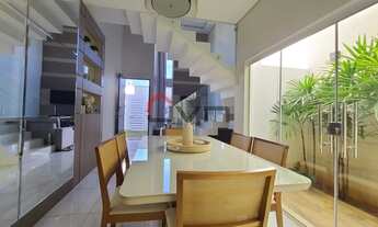 Imagem 6: Sobrado para venda possui 180 metros quadrados com 3 quartos em Jardim Patrícia - Uberlând