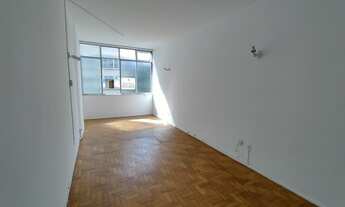 Imagem 2: Apartamento para venda tem 30 metros quadrados com 1 quarto em Catete - Rio de Janeiro - R