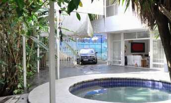 Imagem 4: Casa com 660m de conforto..