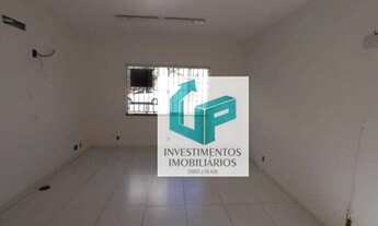 Imagem 2: Excelente imóvel comercial com 30 metros de fachada, 900 m2 de terreno e 307 m2 de constru