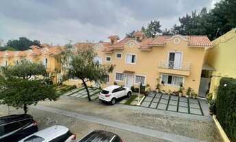 Imagem 3: Casa de condomínio com Três Dormitórios, uma é suíte