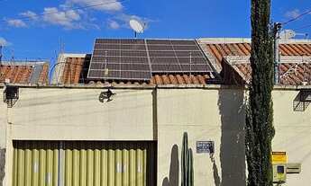Imagem: Vendo excelente casa com piscina 2 quartos