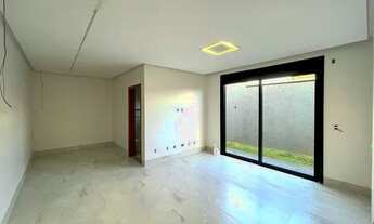 Imagem 3: Casa para venda tem 323 metros quadrados com 4 quartos em Jardins Itália - Goiânia - GO