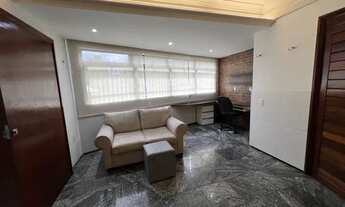 Imagem 4: Apartamento para venda possui 142 metros quadrados com 2 quartos em Guararapes - Fortaleza