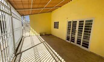 Imagem 5: Vendo otima casa em samambaia na Qr321 com 3 quartos.