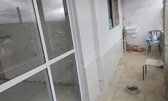 Imagem 6: Aluga se casa incluso água e luz