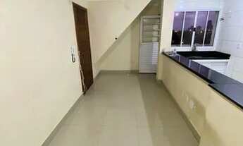 Imagem 4: Sobrado com 2 Dormitórios, Suíte e Sacada em Condomínio no Esmeralda, 200 Metros da Pista