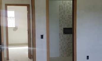 Imagem 2: Sobrado para venda possui 80 metros quadrados com 2 quartos em Potecas - São José - SC