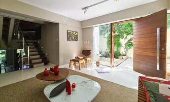 Imagem 5: Casa de Luxo no Candeal á venda. Maravilhosa casa com decoração moderna, confortável e seg