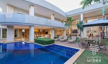 Imagem 7: Casa Ampla em Condomínio Terras de Siena, com 1200 m², 4 dormitórios - R$6.500.000 ,00 à v