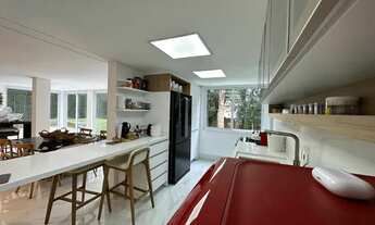 Imagem 6: Casa moderna em condomínio fechado de alto padrão no Ecoville com 03 suítes