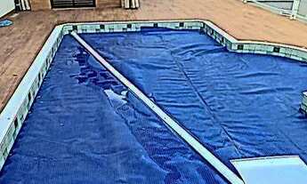 Imagem 2: Casa de condomínio para venda possui 400 metros quadrados com 4 quartos