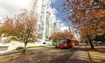 Imagem 2: CURITIBA - Apartamento Padrão - Ecoville