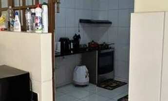 Imagem 6: Prédio com 3 apartamentos + Ponto Comercial