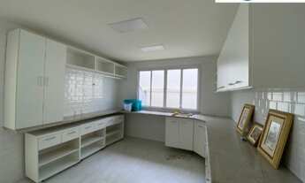 Imagem 6: Mansão para venda no condomínio Efigênio Sales, possue 554M², piscina, elevador e energia