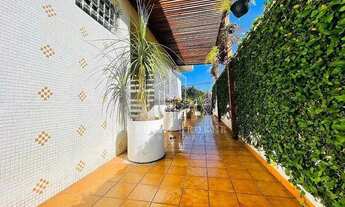 Imagem 5: Casa maravilhosa belo jardim