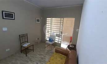 Imagem 2: Casa a Venda na Vila Guarani com 02 dormitórios, 01 banheiro e 01 vaga de garagem