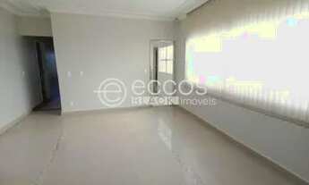 Imagem 2: Casa para aluguel, 4 quartos, 3 suítes, 4 vagas, Saraiva - Uberlândia/MG