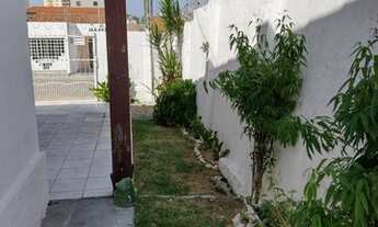 Imagem 2: Casa térea, com duas salas, tres quartos sendo uma suite, banheiro Nova Parnamirim - Parna