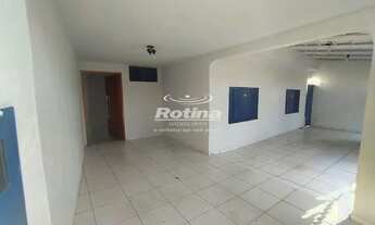 Imagem 2: Casa para alugar, 3 quartos, 2 suítes, 2 vagas, Bom Jesus - Uberlândia/MG - R$ 2.000,00