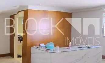 Imagem 4: Barra da Tijuca Galpão / depósito com 5 vagas na garagem