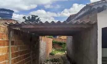 Imagem 2: Casa com quintal