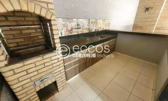 Imagem 4: Casa para aluguel, 3 quartos, 1 suíte, 2 vagas, Alto Umuarama - Uberlândia/MG