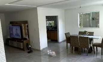 Imagem 7: Casa de rua pública 3/4 sendo 2 suítes em Abrantes