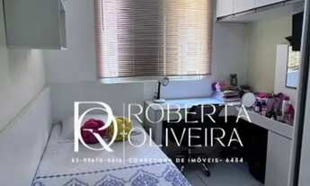 Imagem 2: Bernardo Oiticica Petrópolis vendo apartamento com 2/4