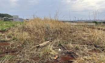 Imagem: Terreno de 315m² com espaço amplo à venda