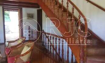 Imagem 6: Imóvel para venda possui 365 metros quadrados com 5 quartos em Laranjeiras - Rio de Janeir