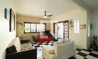 Imagem: Casa à Venda - Água Fria, 4 Quartos, 300