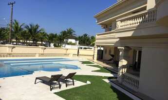 Imagem 3: Jardim Acapulco. Casa. Praia de Pernambuco. 8 suítes. 12 garagens. Lazer e instalações inc