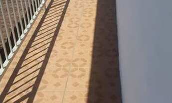 Imagem 2: Divido mini apt com rapaz