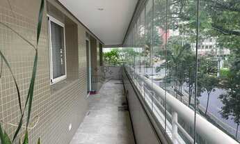 Imagem 2: LINDO APTO - REFORMADO - 1 ANDAR - VARANDA ESPAÇOSA