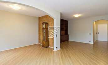 Imagem 4: Apartamento para venda tem 135 metros quadrados com 3 quartos em Centro Cívico - Curitiba