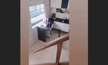 Imagem 5: Sobrado em caioba