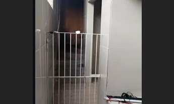 Imagem: Aluga-se apt no primeiro andar em pequeno