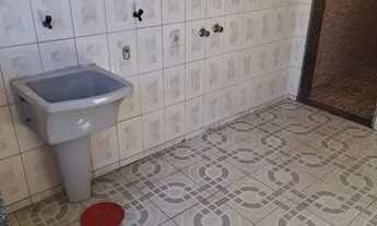 Imagem 2: Casa para aluguel possui 105 metros quadrados com 2 quartos em Santíssimo - Rio de Janeiro