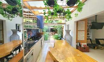 Imagem: Casa de condomínio a 20 metros do mar com