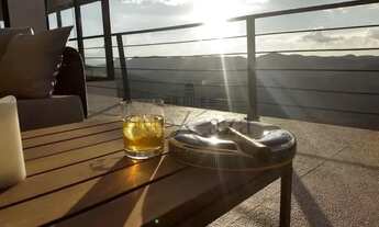 Imagem 5: Casa de condomínio para venda tem 300 metros quadrados com 4 quartos