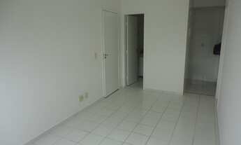 Imagem 4: Apartamento com vaga de garagem composto por sala, 2 quartos, 1 banheiro social, cozinha