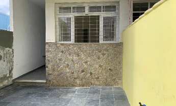 Imagem: ALugo ótima casa no Cachambi Rua Bamboré