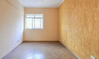 Imagem 2: Apartamento entre a Vila Mariana e a Chácara Klabin para reforma em prédio sem elevador